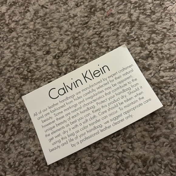 ✨NWT~Calvin Klein Leather Shimmer Cosmetic Bag✨ - Picture 5 of 6